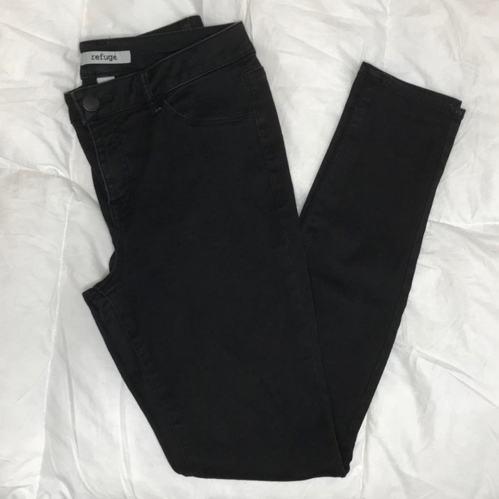 Black Mid-Rise Skinny Jeans